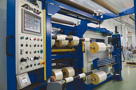 Converting and automation: BBox the Bimec new slitter-rewinder - Converter