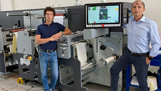 Special Screen installa una macchina modulare Grafotronic