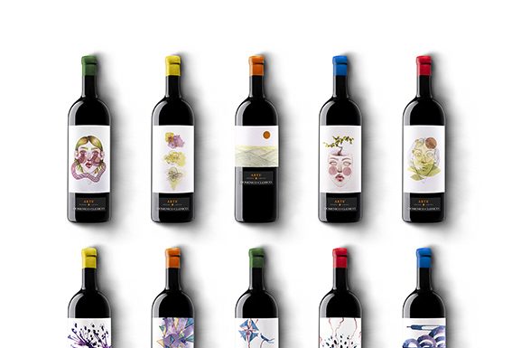 Etichette d’autore: l’arte dentro e fuori la bottiglia