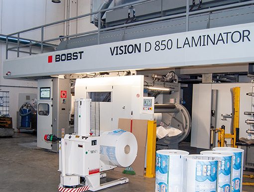 Plastylenia dresses the ideas of the brand owners in color