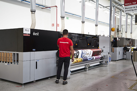Pixartprinting potenzia il reparto di stampa roll to roll con due nuove Durst P5 350 HS