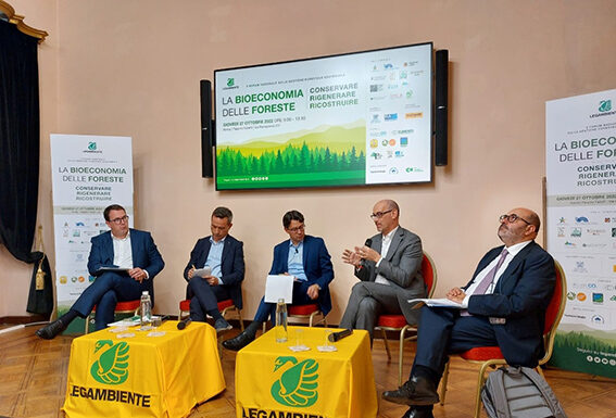 Federazione Carta e Grafica partner del V Forum di Legambiente sulla gestione forestale sostenibile