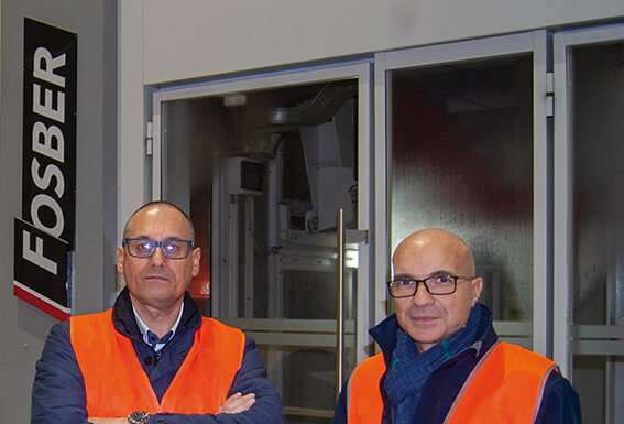 Cartonstrong is strong in quality, service and responsibility towards the environment Mirco Bottero, responsabile tecnico e Fabio Colleoni, responsabile di stabilimento
