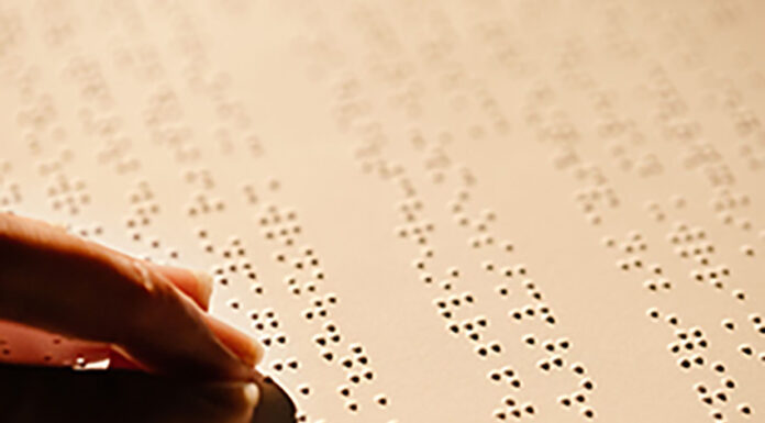 Giornata internazionale del Braille: cartone e cartoncino per un packaging inclusivo Braille