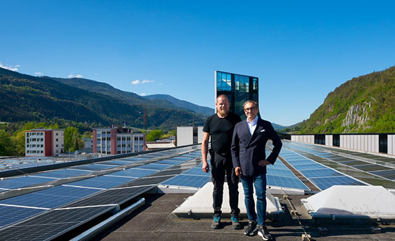 Durst Group installa uno dei più grandi impianti di pannelli solari dell’Alto Adige Durst pannelli solari