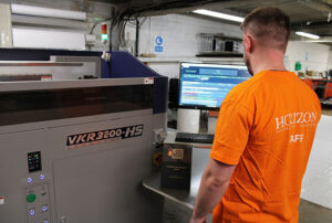 Vanguard_VKR3200_HS_at HorizonDigitalPrint_02