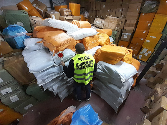 Biorepack Napoli Polizia Municipale ambientale