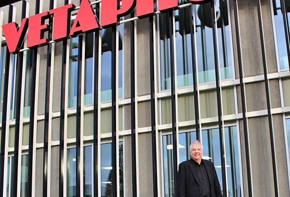 Jan Eisby celebrates 25 years at Vetaphone Jan Eisby Vetaphone