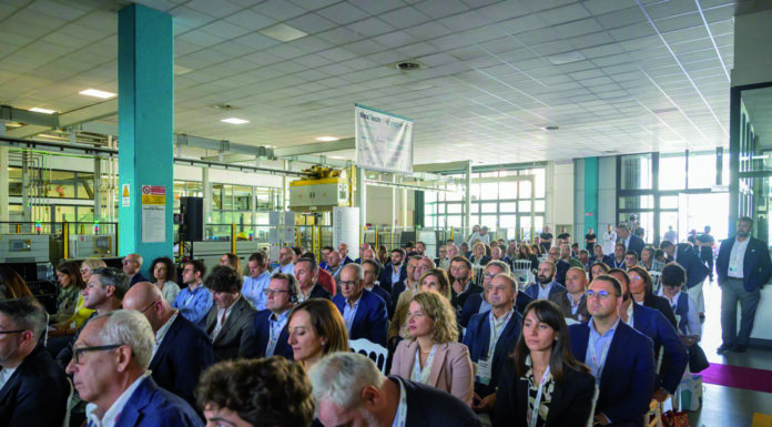 Inci.Flex anticipa il futuro con Crystal Quartz di Esko alla ricerca della qualità assoluta inci.flex pubblico