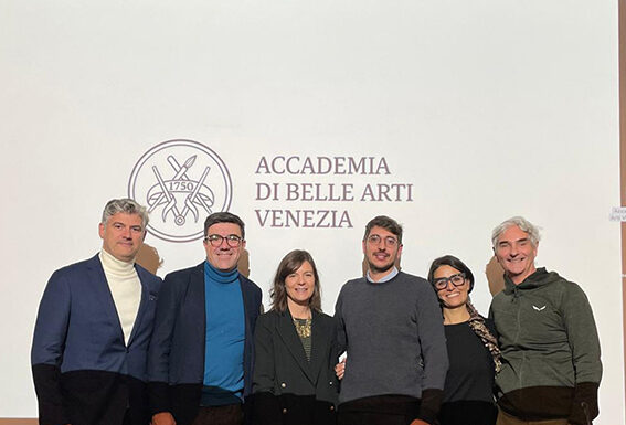 Vinolok partner del Packaging Design Workshop Vinolok UPM instagram