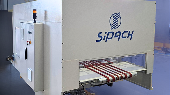 Sipack potenzia la produzione di un leader del cartone con un CE Royal Sipack