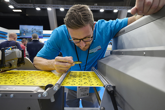 LOUPE: tecnologie che plasmano il futuro delle etichette, degli imballaggi flessibili e degli astucci pieghevoli