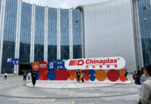 CHINAPLAS 2026: il mercato cinese accelera chinaplas