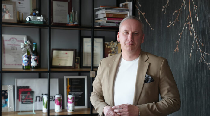 Aniflex investe nella tecnologia ibrida Mark Andy per affrontare la sfida delle piccole tirature