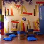 Smurfit Westrock Italia arreda a Mantova la 30ma edizione di Festivaletteratura con la versatilità del cartone ondulato Smurfit Westrock